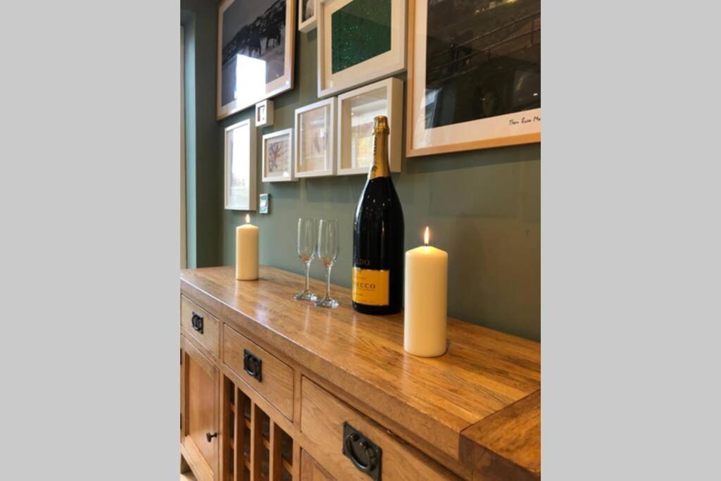 Langford Farmhouse - New Forest National Park Luxury 4Bd, Hot Tub, Cinema, 10 Acres Bartley Exterior photo
