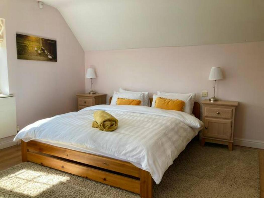 Langford Farmhouse - New Forest National Park Luxury 4Bd, Hot Tub, Cinema, 10 Acres Bartley Exterior photo